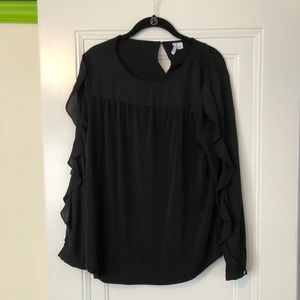 Elle ruffle sleeve top
